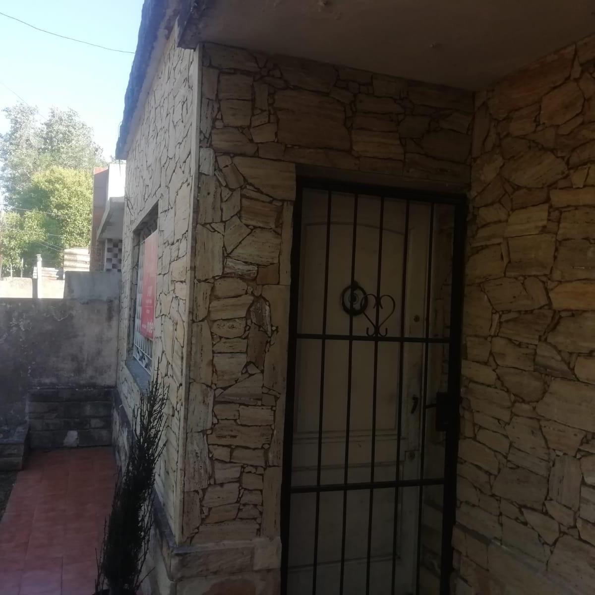 Casa Americana a 2 Cuadras de Av Roca 5