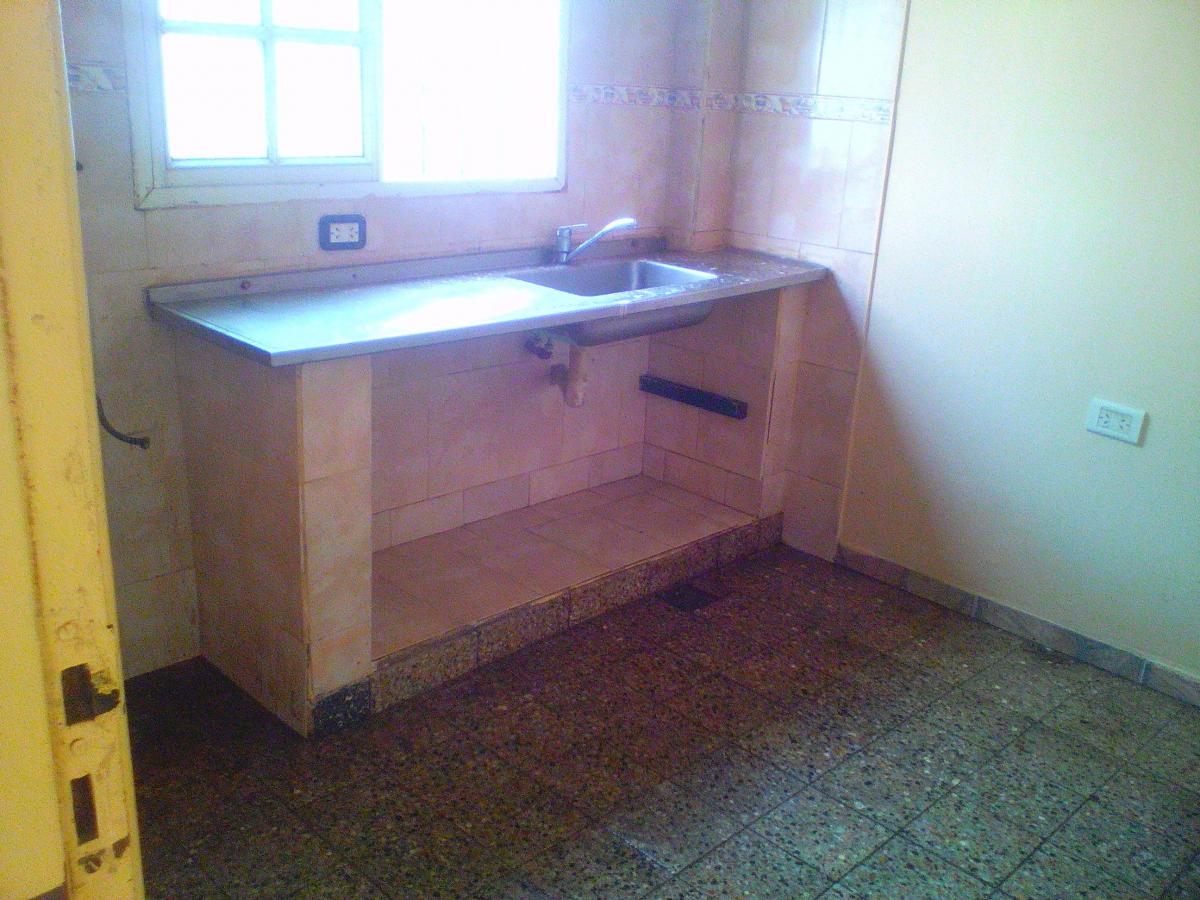 Casa en PH 2 Ambientes Al Frente con Patio 2
