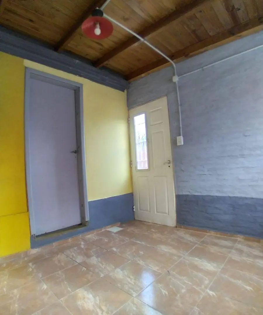 *** Sin Expensas *** Casa en Ph 2 Amb al Frente *** C/ Recibos *** 4