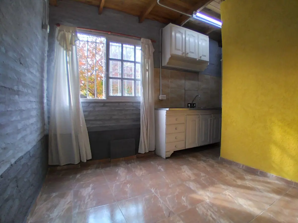 *** Sin Expensas *** Casa en Ph 2 Amb al Frente *** C/ Recibos *** 3