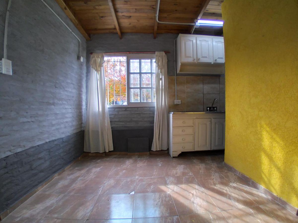 *** Sin Expensas *** Casa en Ph 2 Amb al Frente *** C/ Recibos ***