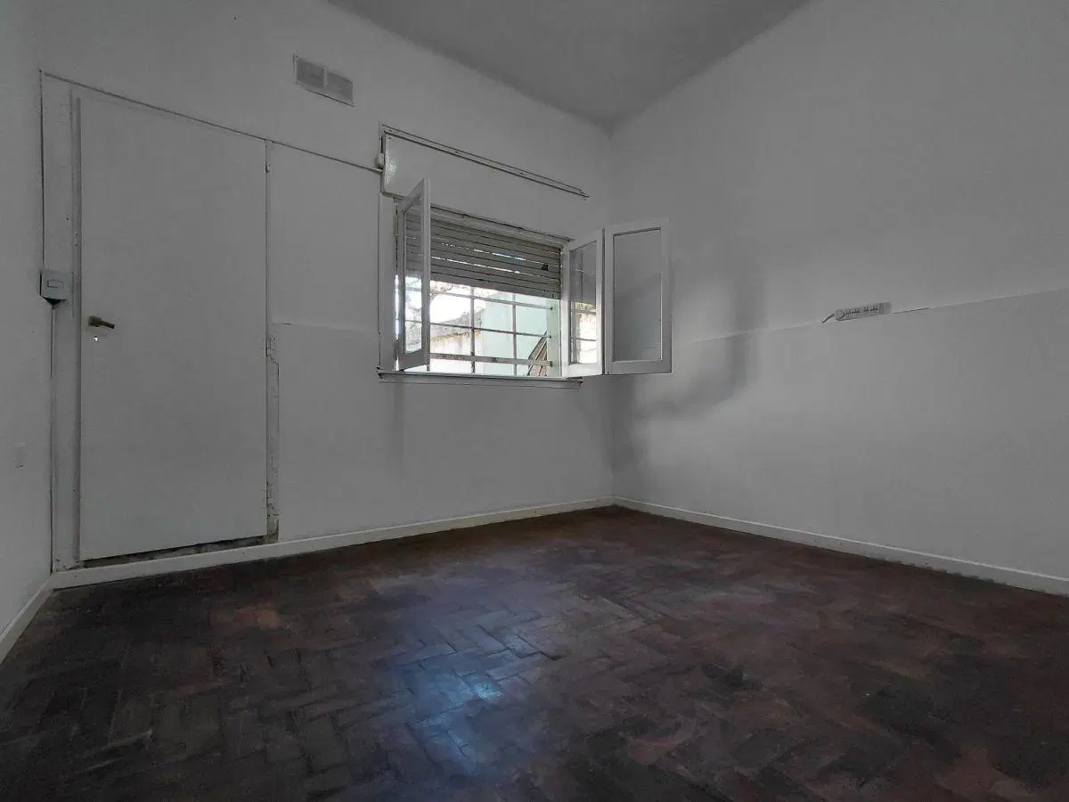 ** Acepta Perrito ** Casa en Ph al Fte 2 Amb c/ Amplio Patio ** Sin Expensas ** 4
