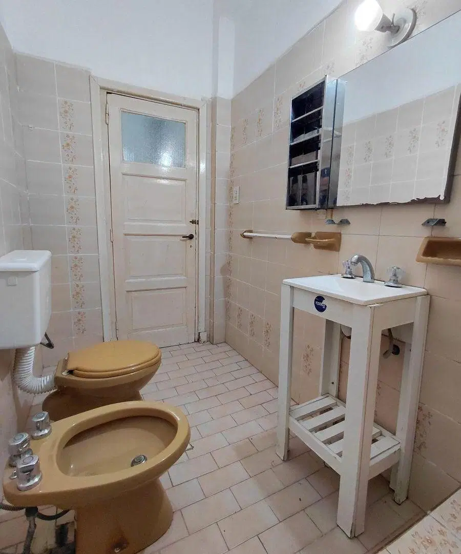 ** Acepta Perrito ** Casa en Ph al Fte 2 Amb c/ Amplio Patio ** Sin Expensas ** 3