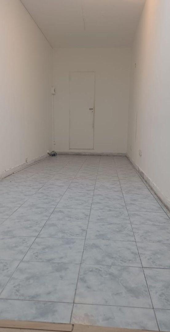 Foto de Local Comercial / Oficina de 17 Mts *** Zona Las Lomitas ***, imagen 2