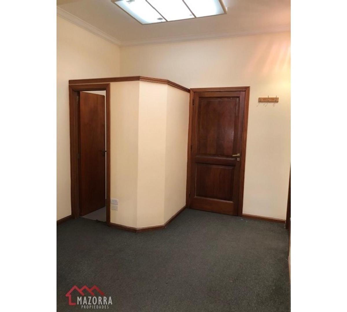 Oficina en Alquiler - Caseros Centro 1