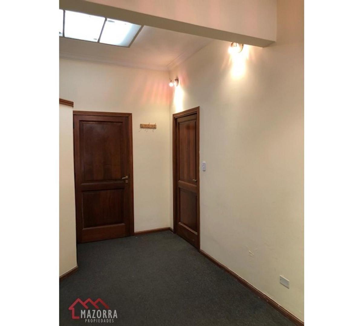 Oficina en Alquiler - Caseros Centro 5