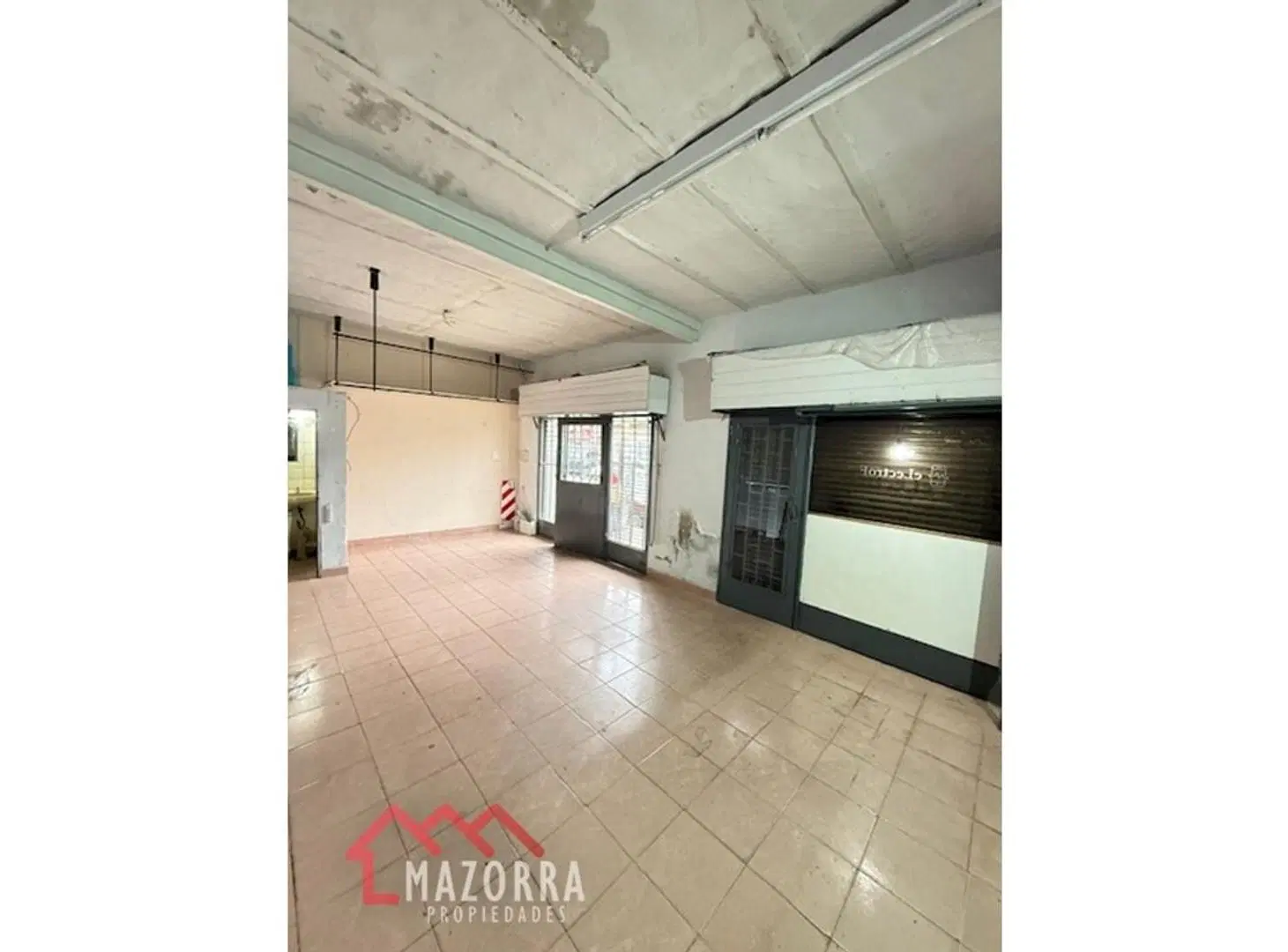 Local en ALQUILER - Caseros 4