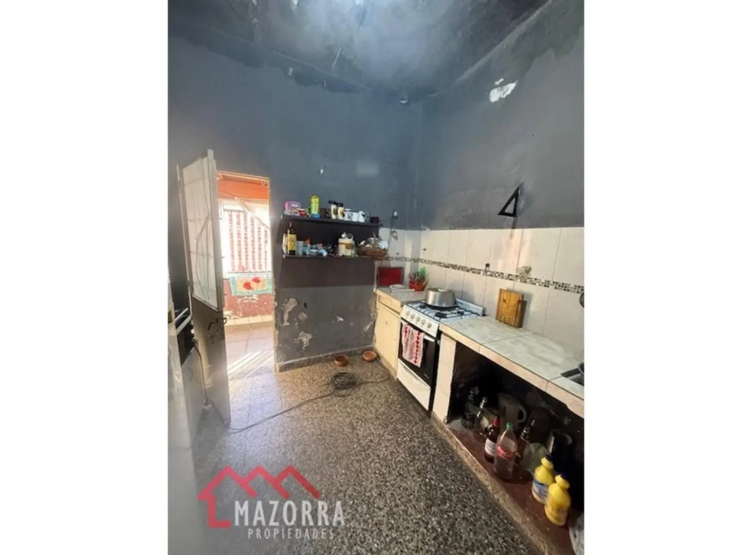 PH en VENTA - Caseros 4