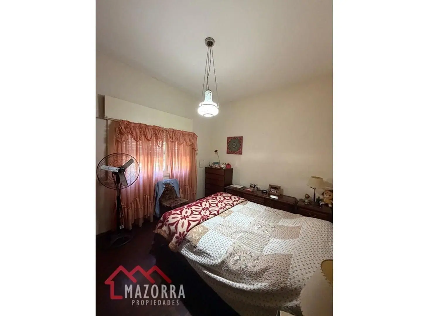 Casa en VENTA - Caseros 2