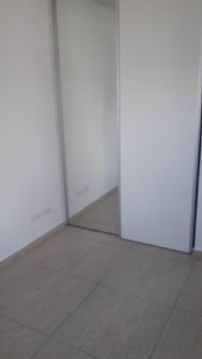 2 ambientes con balcon a Estrenar!!! Caseros centro frente a la Estacion