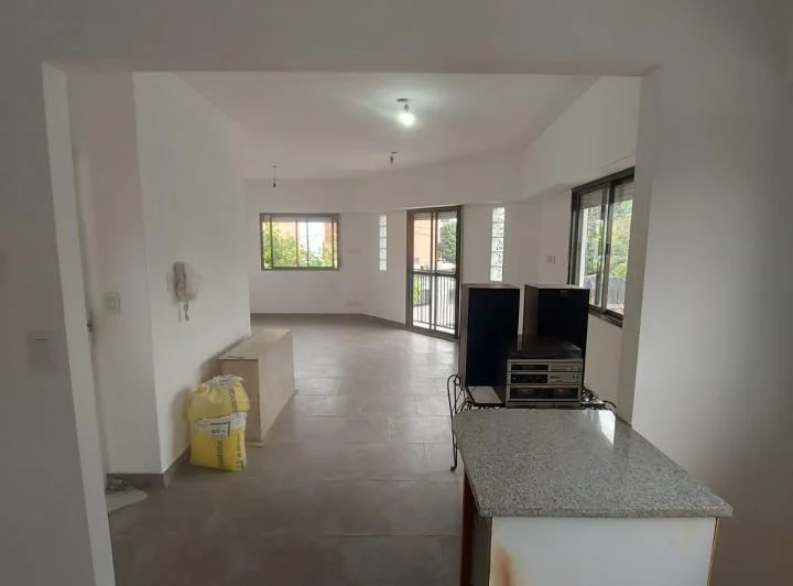 Departamento De 2 Ambientes En Alquiler En Lomas Del Mirador, Sin Expensas 2