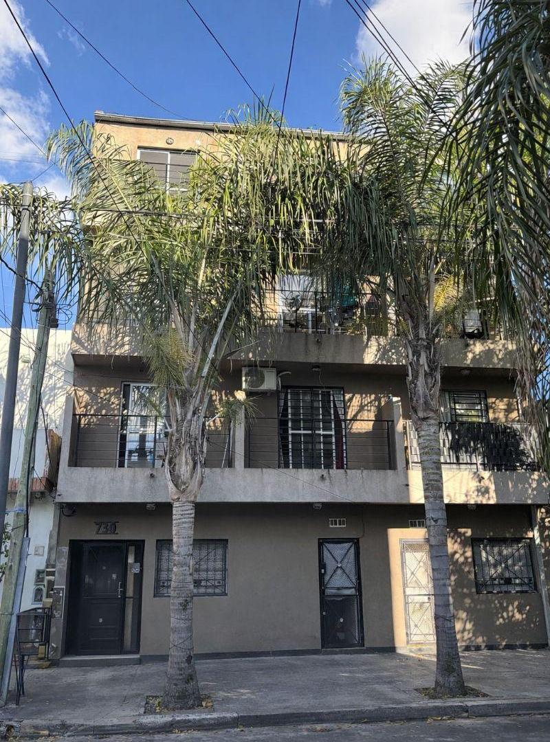 Departamento de 38 m² de 2 ambientes en alquiler en Lomas del Mirador