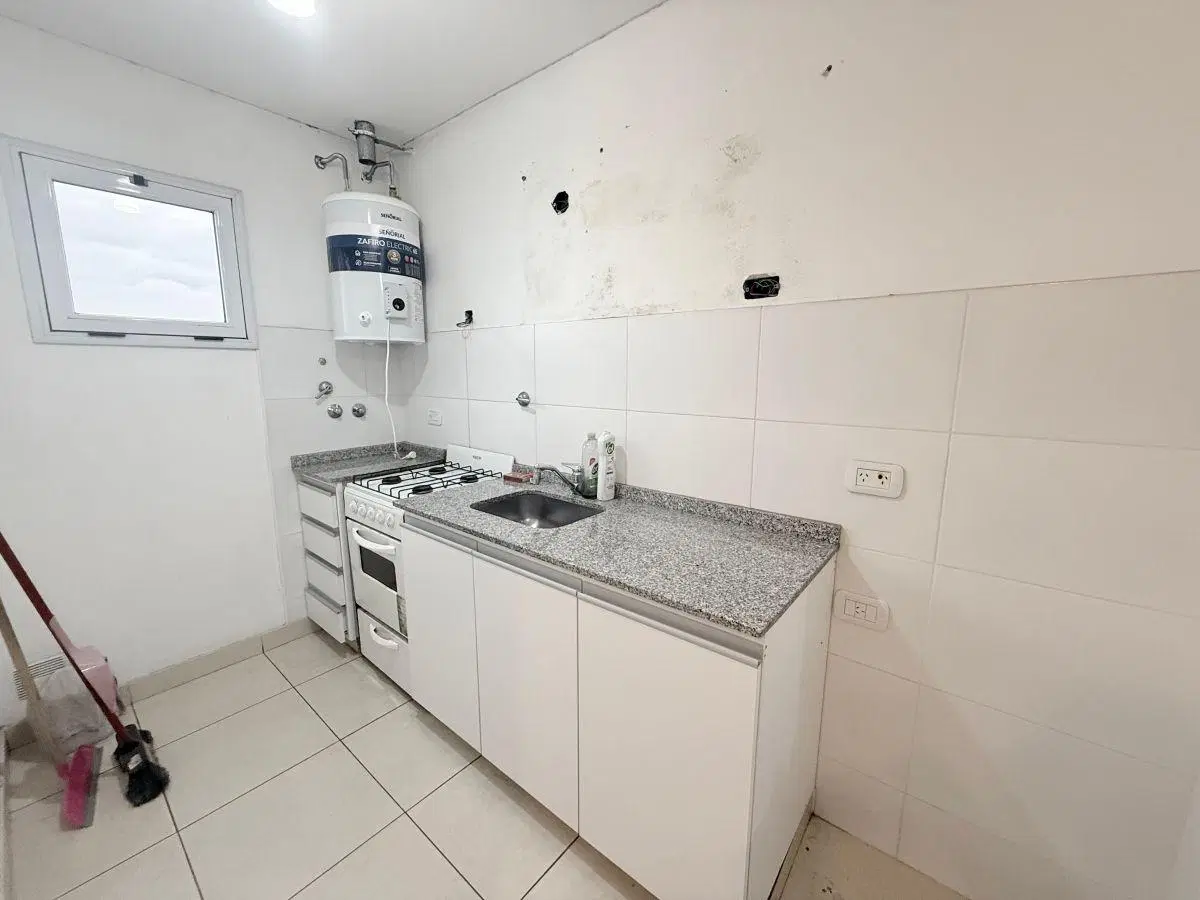 Departamento de 2 ambientes en venta en San Justo con terraza y apto credito. 4