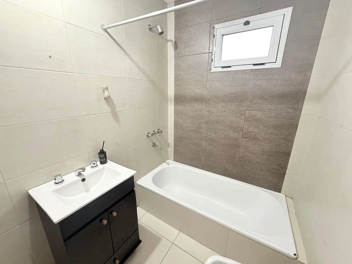 Departamento de 2 ambientes en venta en San Justo con terraza y apto credito. 3