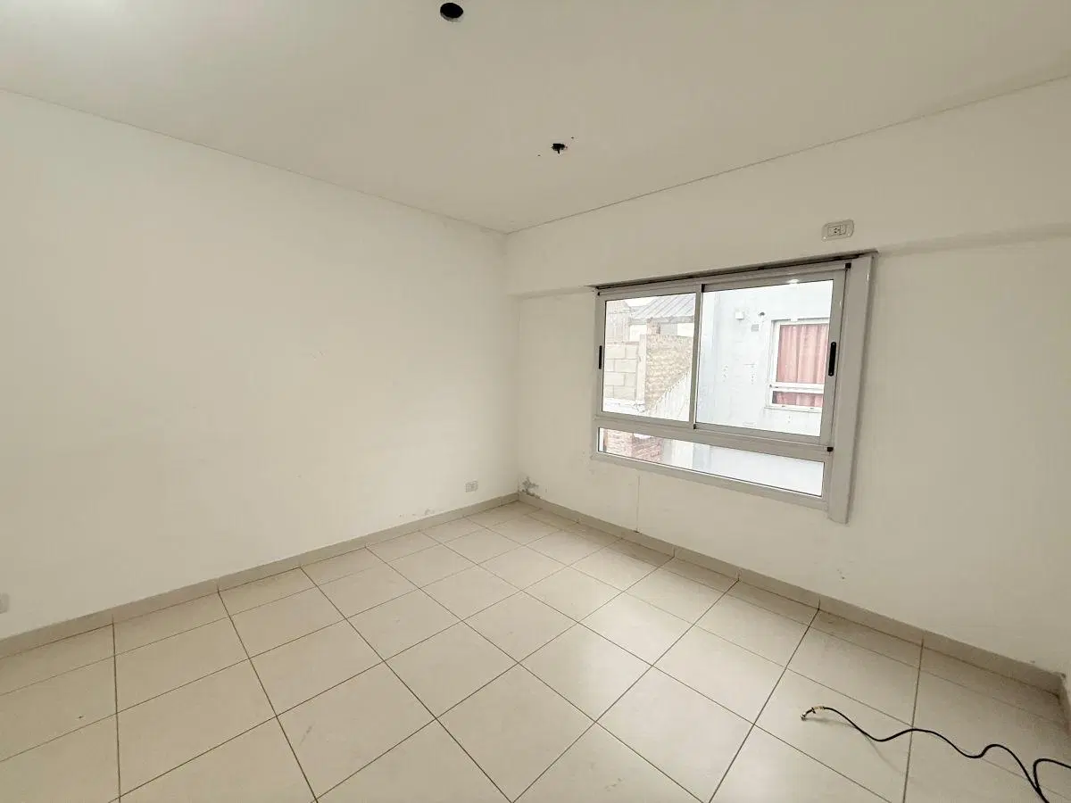 Departamento de 2 ambientes en venta en San Justo con terraza y apto credito. 1
