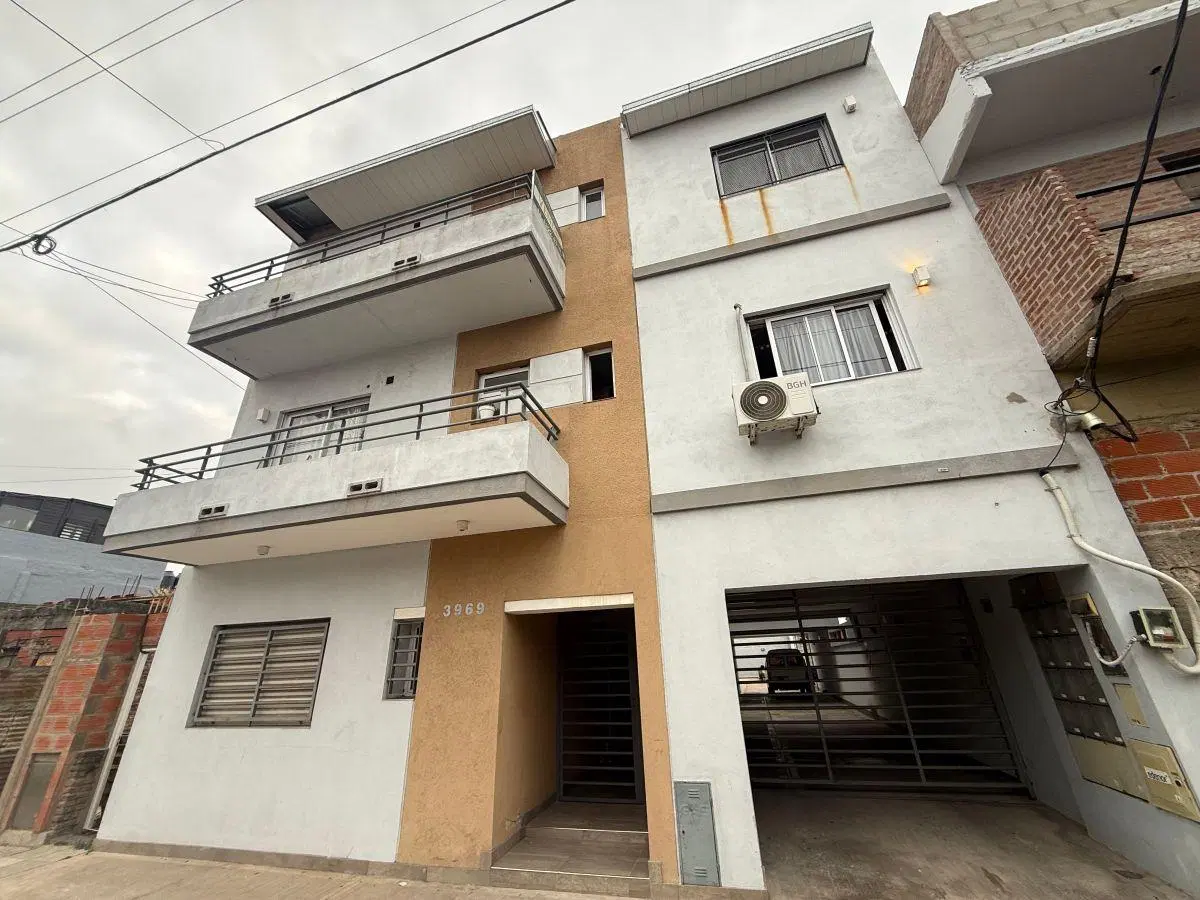 Departamento de 2 ambientes en venta en San Justo con terraza y apto credito. 5