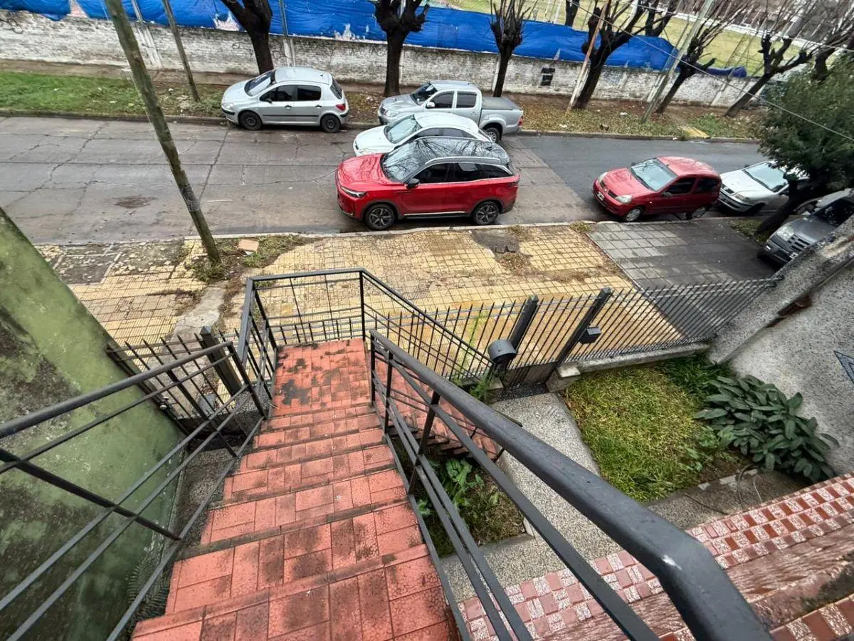 PH de 3 ambientes con patio y terraza propia en alquiler en Ramos Mejía 3