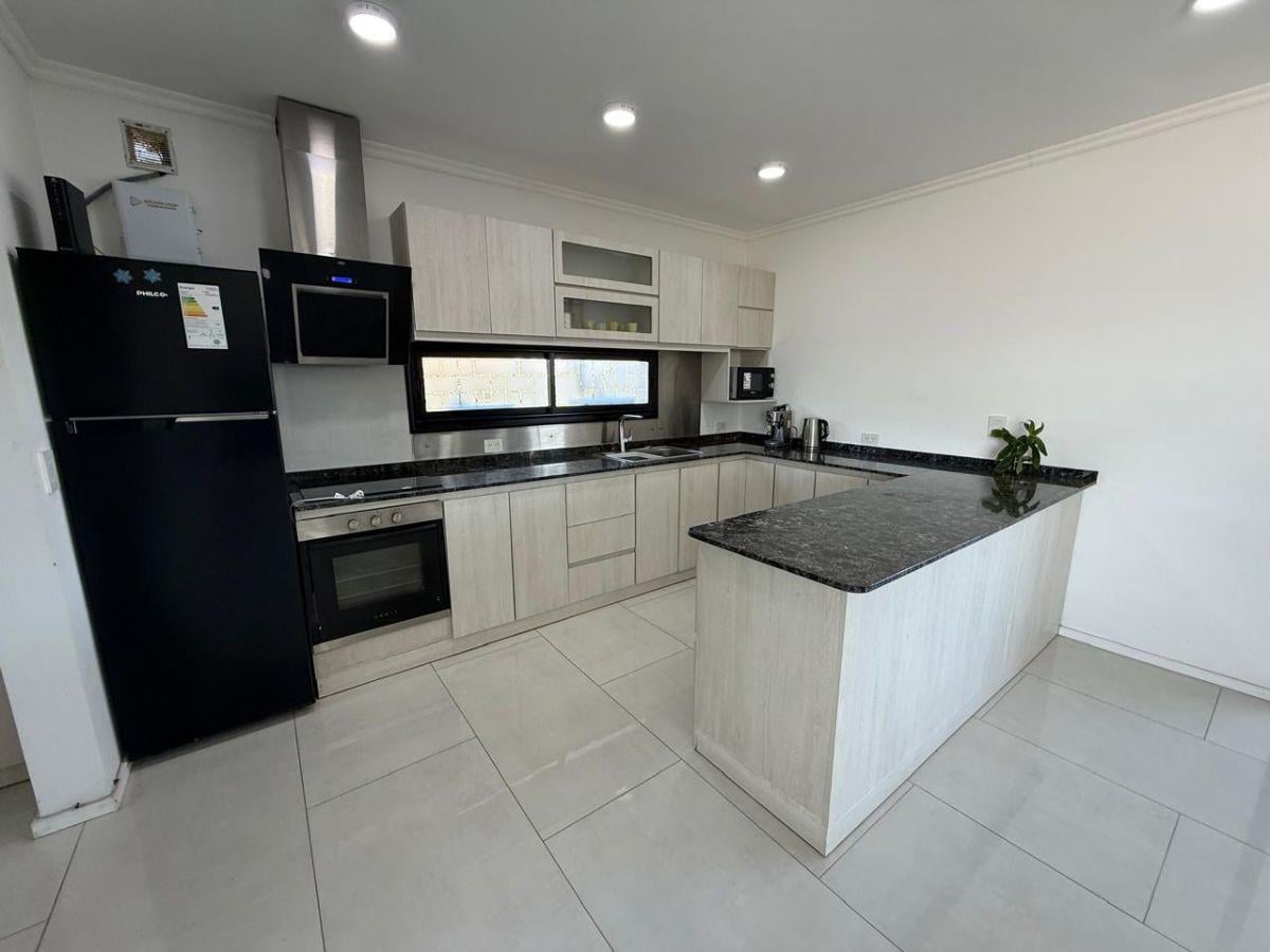 Foto de CASA 4 AMB CON PILETA EN BARRIO LA MAGDALENA - GREEN, imagen 5