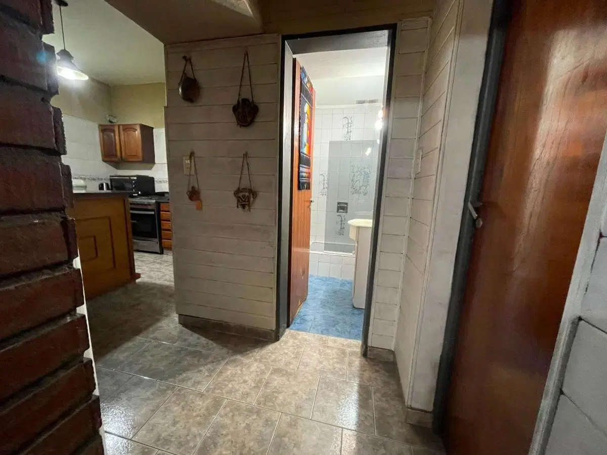 VENTA CHALET 5 AMBIENTES CON PISCINA - APTO CREDITO 1