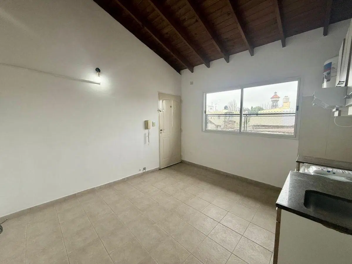 Departamento De 2 Ambientes En Alquiler En Ramos Mejia 4