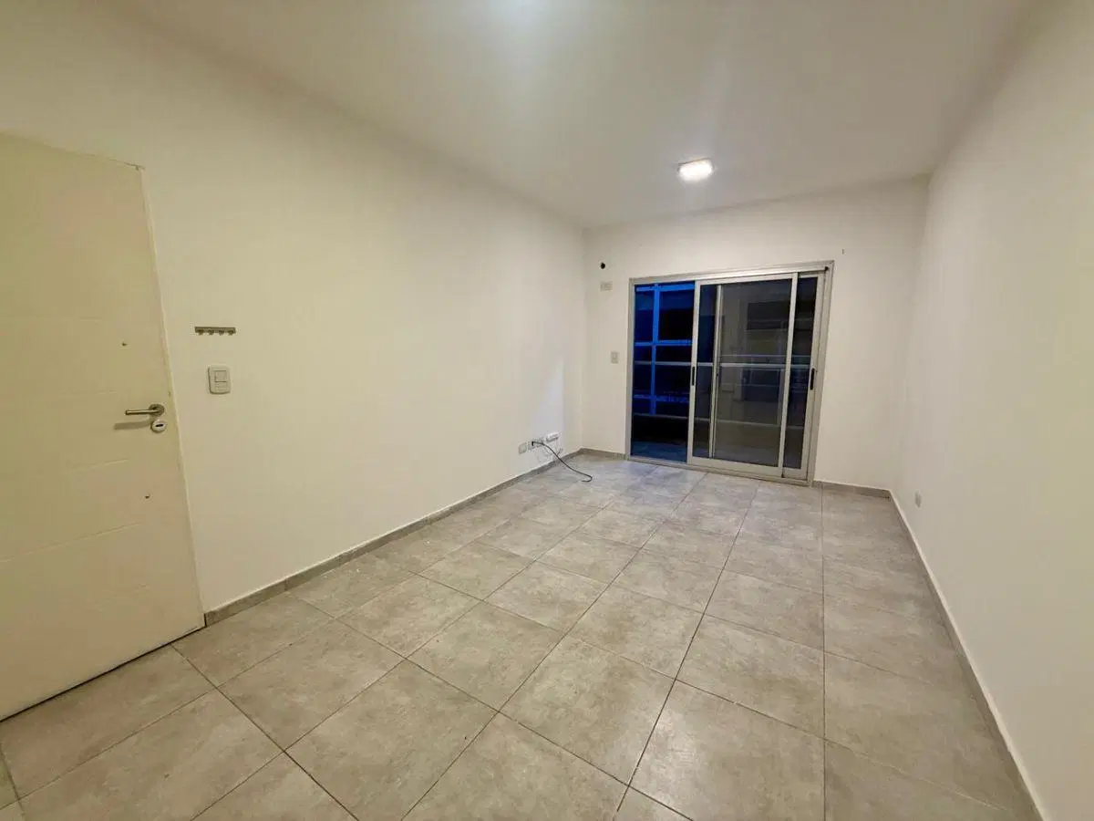Departamento De 2 Ambientes En Alquiler Con Cochera En San Justo 4