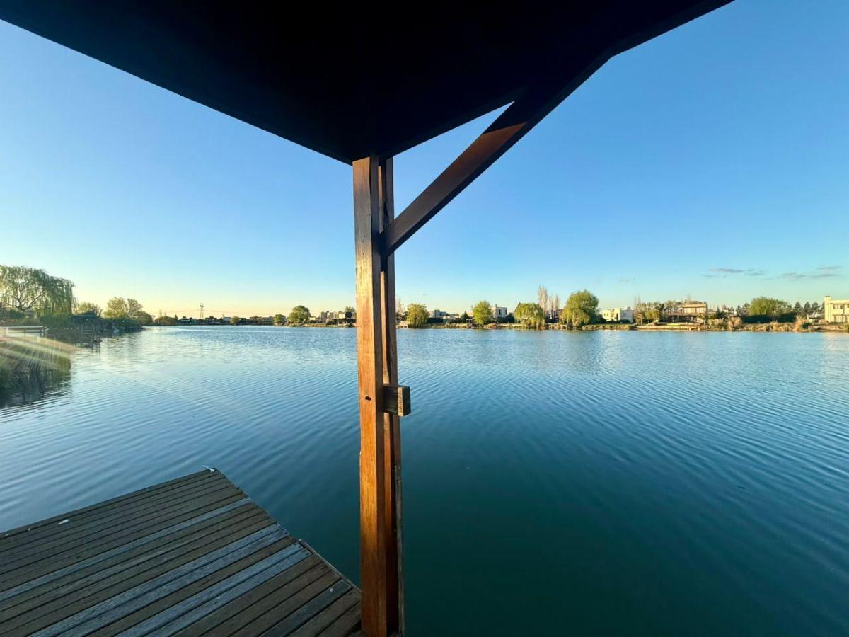Foto de Lote a la laguna en barrio Privado Club de Campo Santa Rita, imagen 3