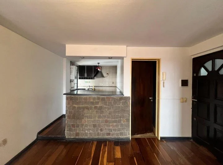 DEPARTAMENTO DE 3 AMBIENTES AL FRENTE 4