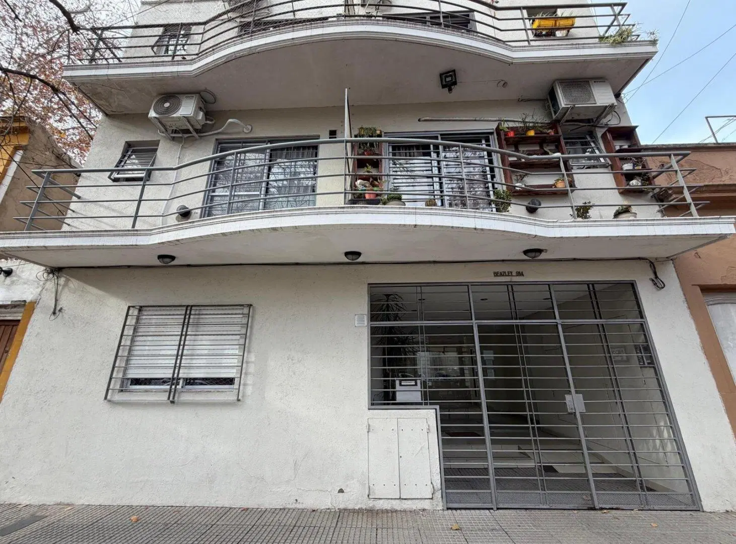 Hermoso departamento de 2 ambientes en PB con Patio y Jardín 2