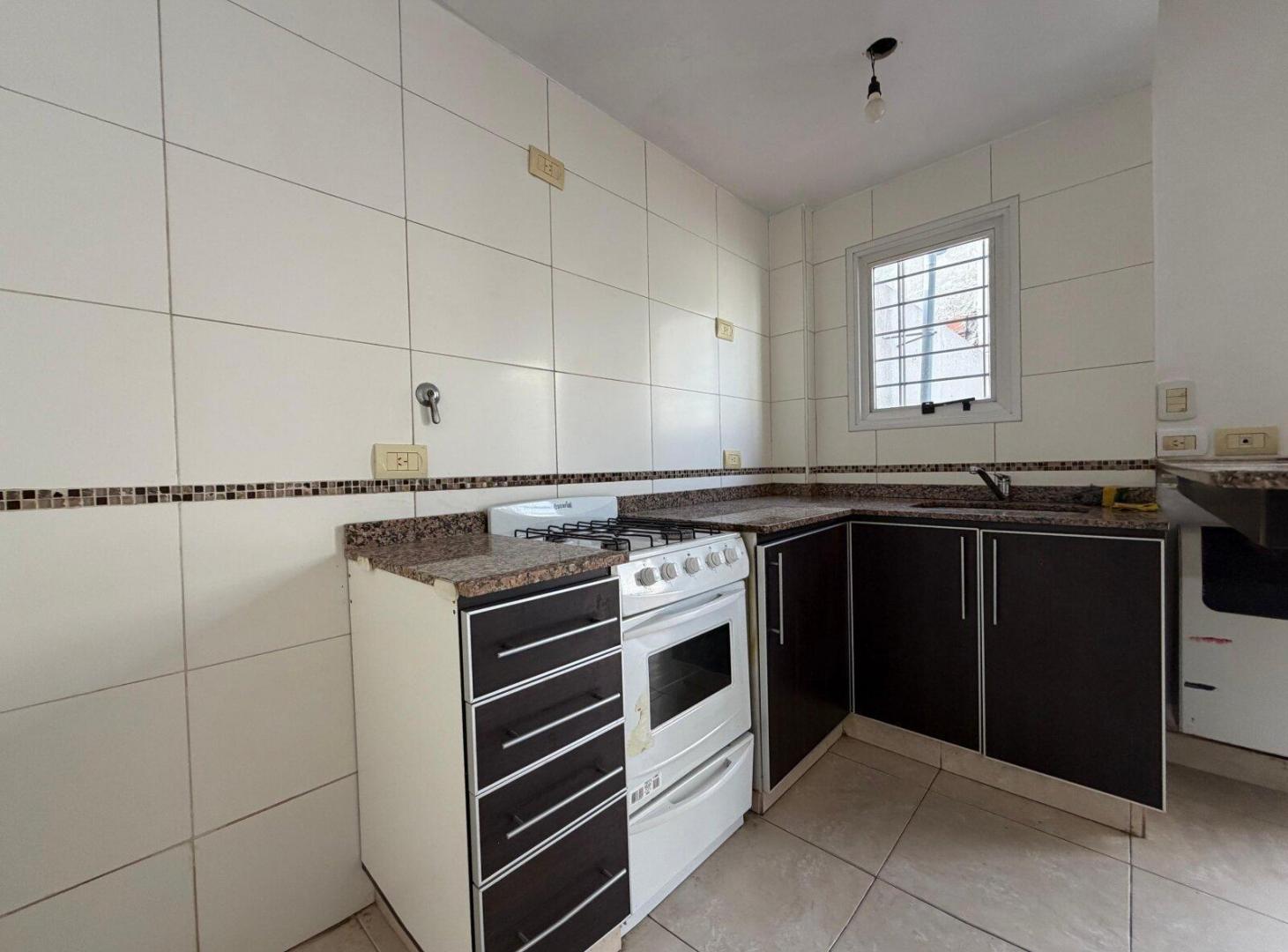 Foto de Hermoso departamento de 2 ambientes en PB con Patio y Jardín, imagen 3