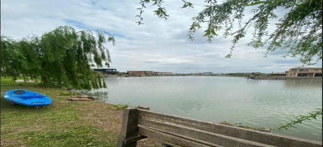 Terreno a la laguna en Lagos de Canning I