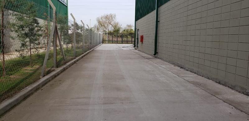 Nave Industrial en Venta en Carlos Spegazzini 3