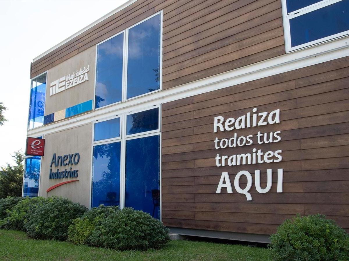 Nave Industrial en El Polo Industrial de Ezeiza en Alquiler y en Venta con Amplia Financiación 2