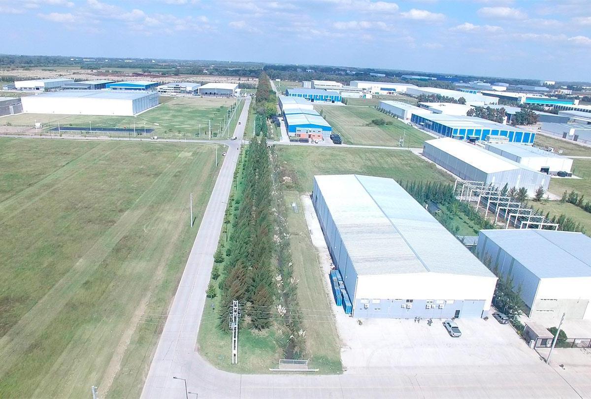 Nave Industrial en El Polo Industrial de Ezeiza en Alquiler y en Venta con Amplia Financiación 1