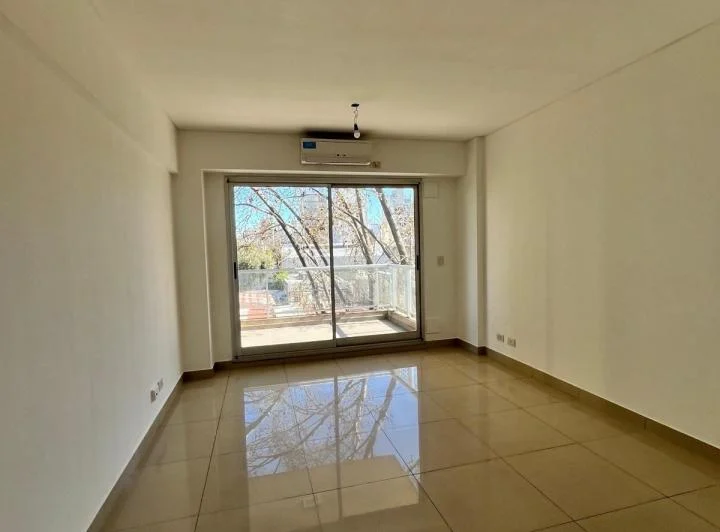 Departamento - Monte Castro 3