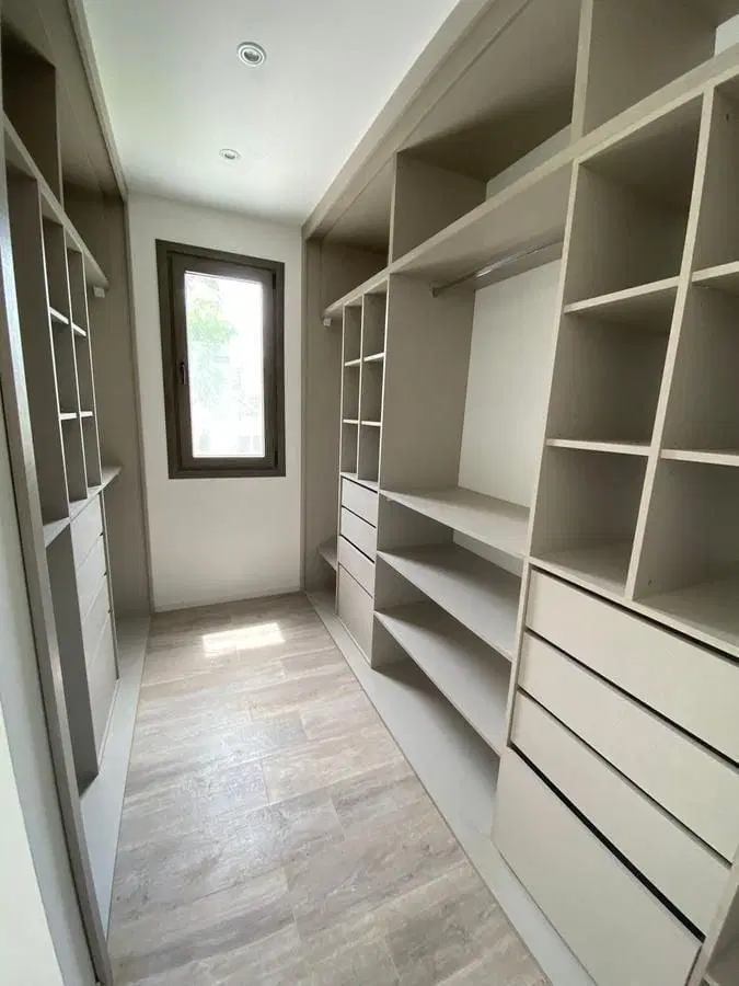 Casa en venta en St Thomas Oeste 4