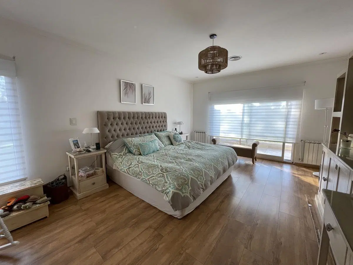 Impresionante casa en venta y alquiler en St Thomas Oeste 5
