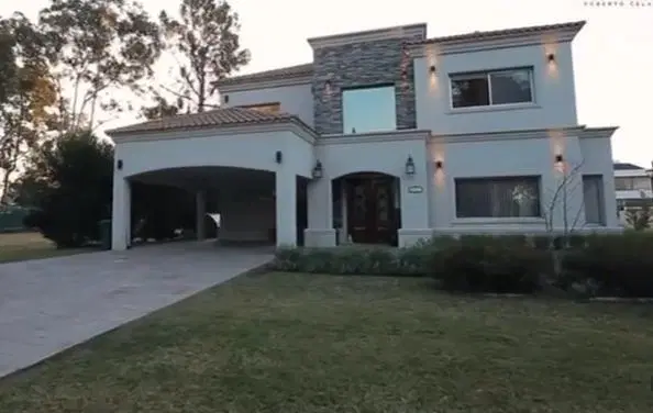 Impresionante casa en venta y alquiler en St Thomas Oeste 4
