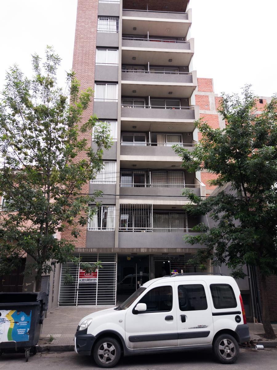 Venta Local Comercial en La Mejor Zona de Alberdi Córdoba 3