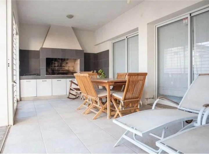 Venta Casa en Urca 2