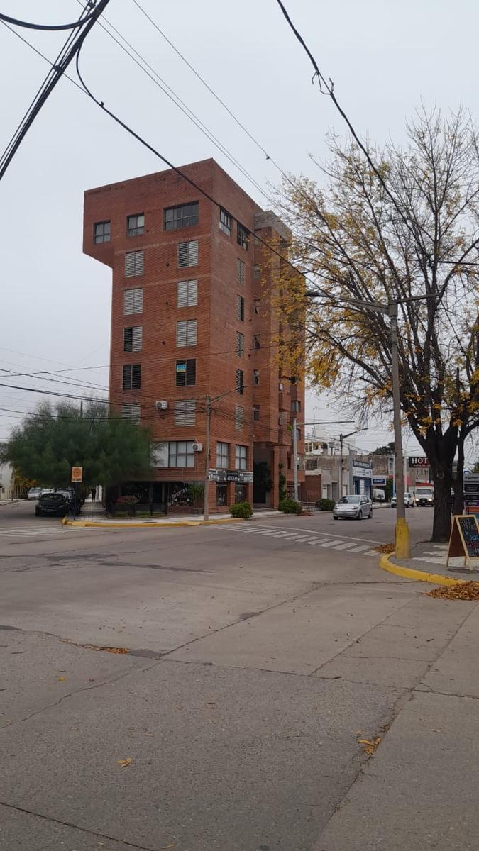Venta Departamento Rio III Tercero 2 Dorm. Balcón 4