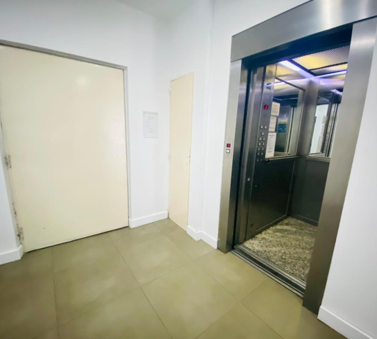 Venta Departamento 1 Dormitorio Alberdi 2 Terrazas 5