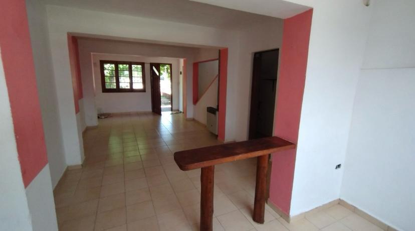 Casa en Venta Villa Dolores Frente Plaza Sarmiento 1