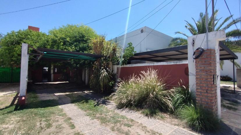 Casa en Venta Villa Dolores Frente Plaza Sarmiento 4