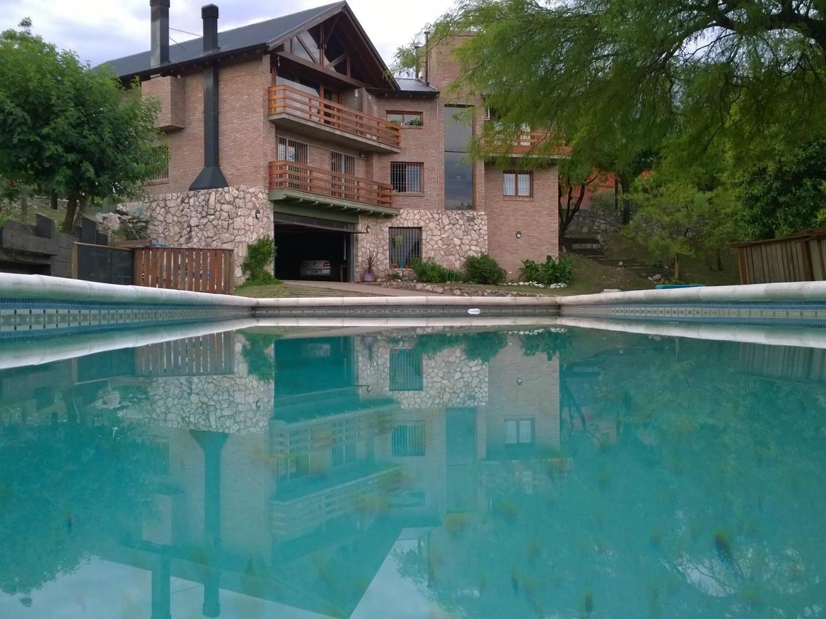 Venta de Hermosa Casa en Unquillo Sierras Chicas 2