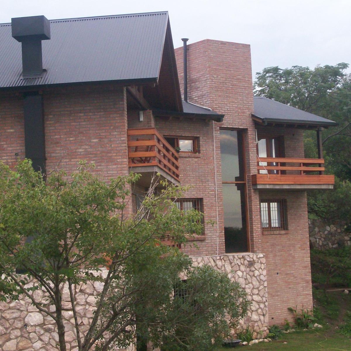 Venta de Hermosa Casa en Unquillo Sierras Chicas 3