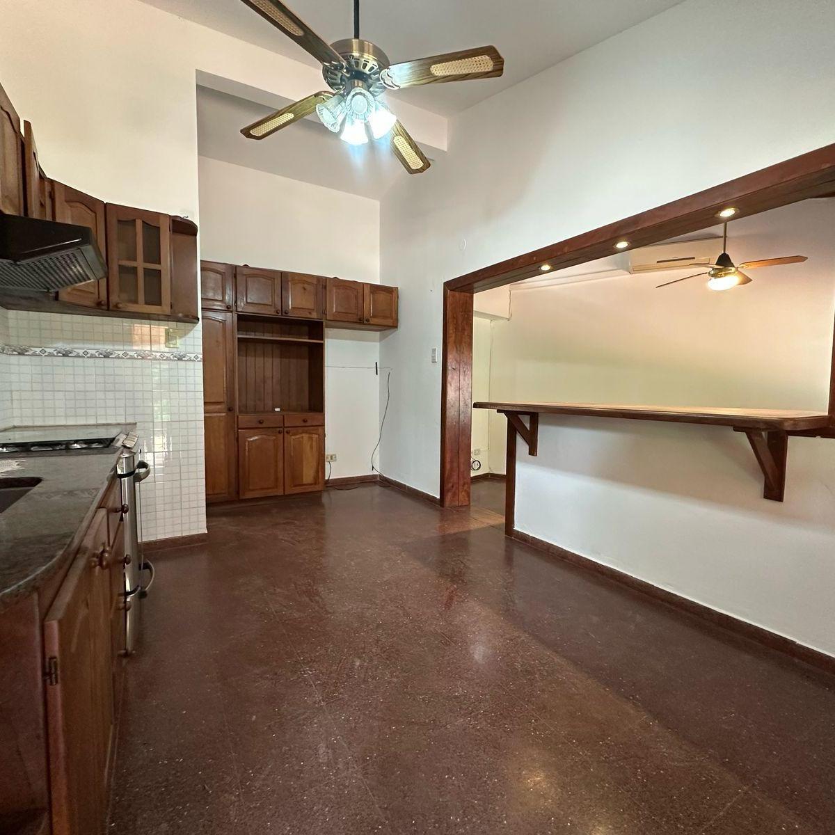 Casa en Venta con Pileta Unquillo 3 Dorm. 2
