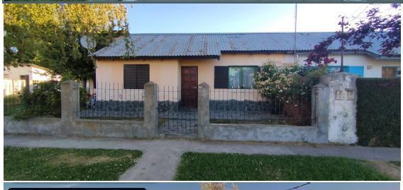 Casa en VENTA 2 Dormitorios 1 baño - Quincho y 2 departamentos