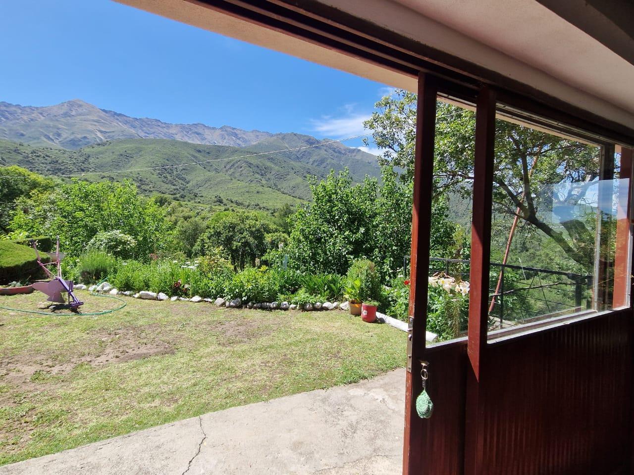 Foto de En Venta Casa / Proyecto Hostel- Imponente Vista a la Montaña!! Los, imagen 2