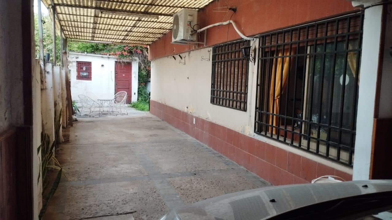 Propiedad con 3 unidades y renta potencial - Alto Alberdi
