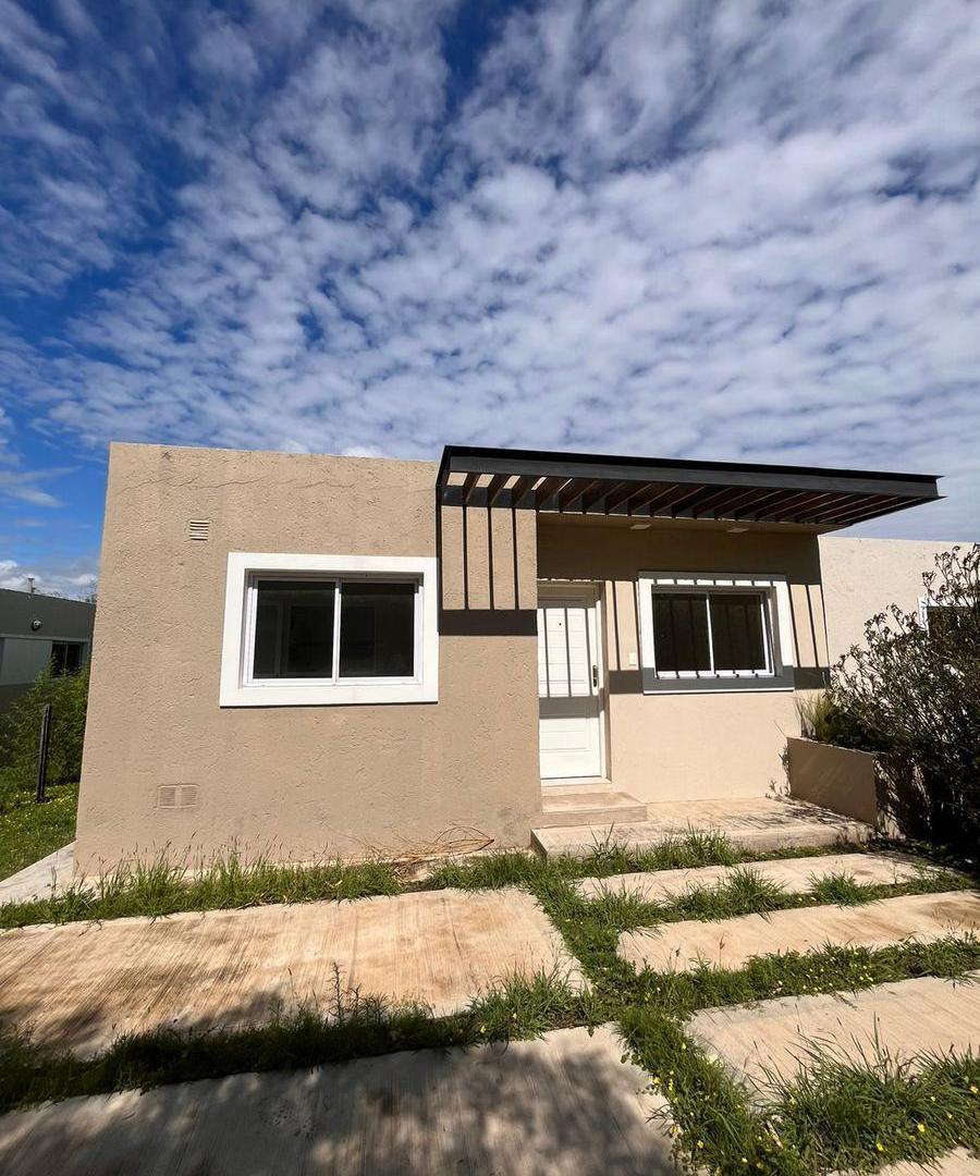 VENTA CASA - Country La Cuesta - 3 Dormitorios - Pileta